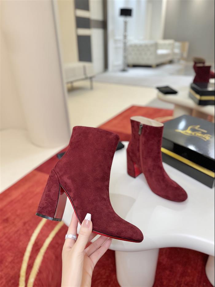 2025112818816643 380